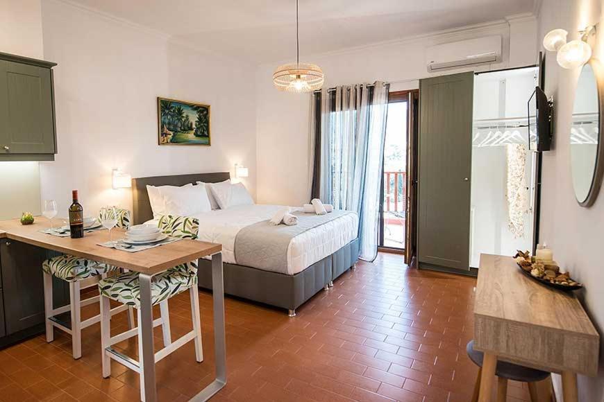 Sophie'S Apartment 1&2 Poros Town Екстер'єр фото