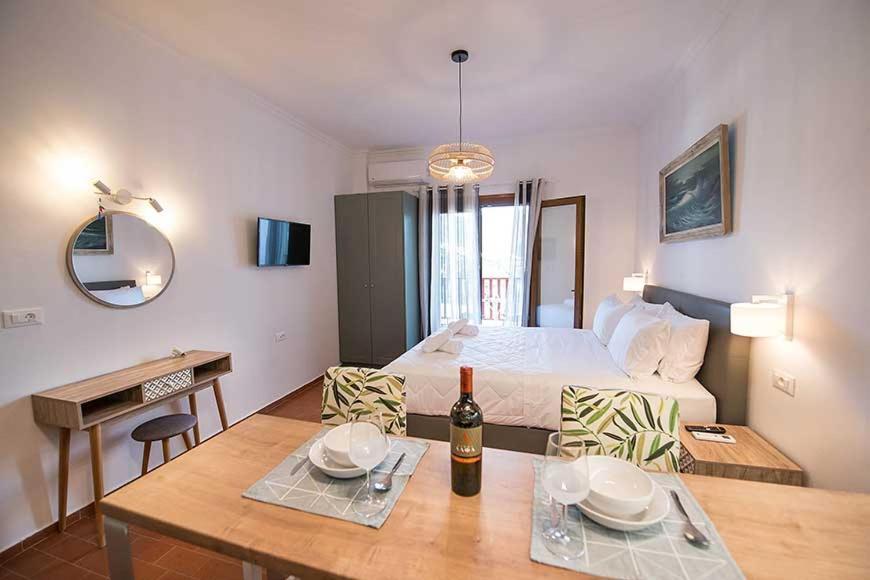 Sophie'S Apartment 1&2 Poros Town Екстер'єр фото